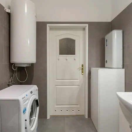 Essence Cracow Golden Location! Apartman