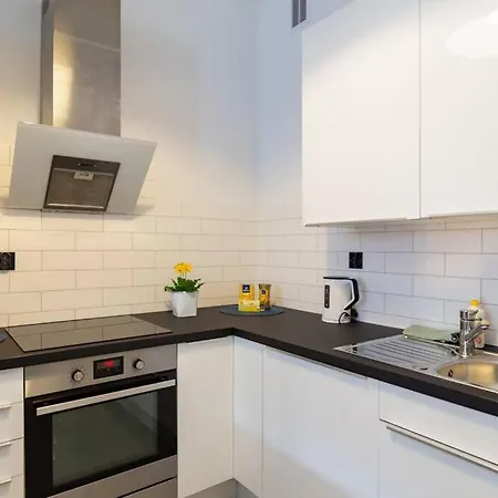 Essence Cracow Golden Location!