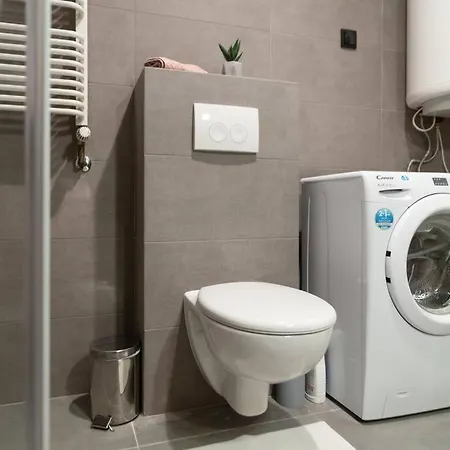 Essence Cracow Golden Location! Krakkó