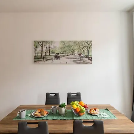 Essence Cracow Golden Location! Apartman *