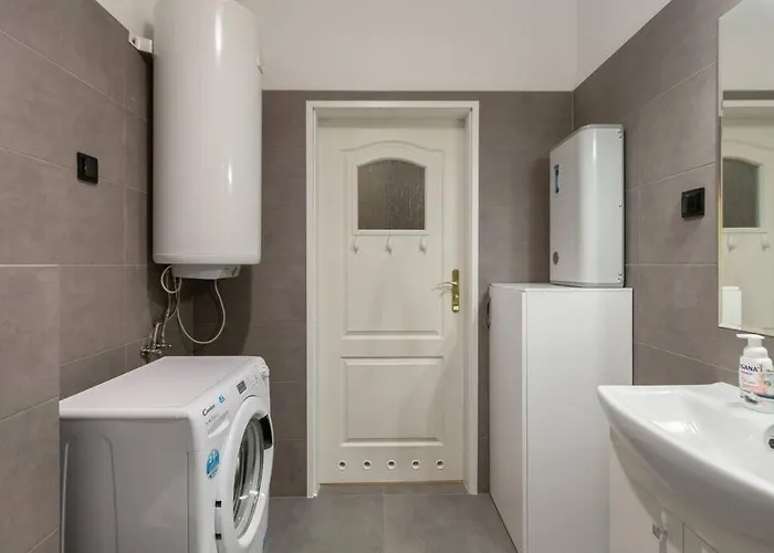 Essence Cracow Golden Location! Appartement