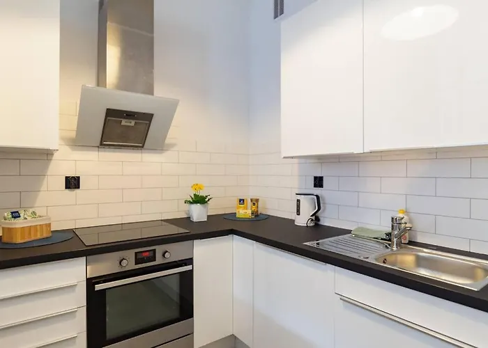 Essence Cracow Golden Location!