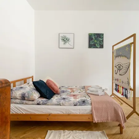 Essence Cracow Golden Location! Apartamento Cracóvia